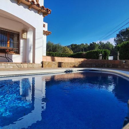 Anglaterra 13 Villa Лестартит Екстериор снимка