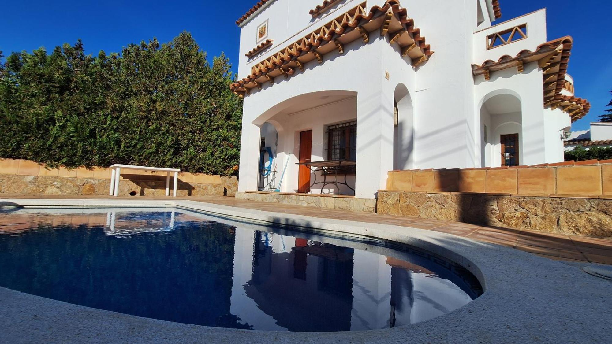 Anglaterra 13 Villa Лестартит Екстериор снимка